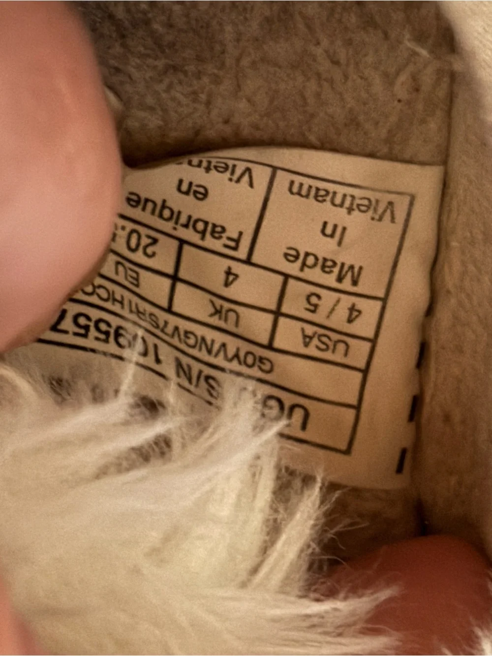 UGG glitter faux fur shoes infants size 4/5